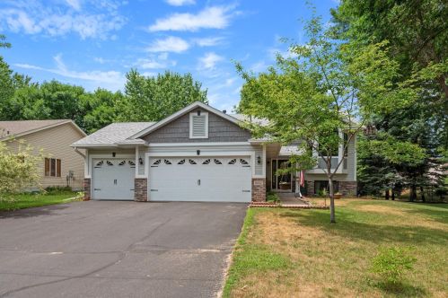 8552 Edison St, Minneapolis, MN 55449-5627