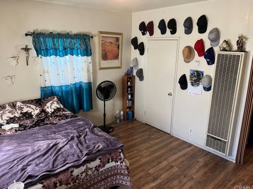 1612 Acacia Ave, Compton, CA 90220-4763
