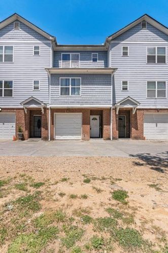 2145 Hollywood Dr, Atlanta GA  30318-3995 exterior