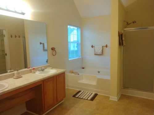 3414 Creekview Dr, Rex GA 30273-5039 exterior