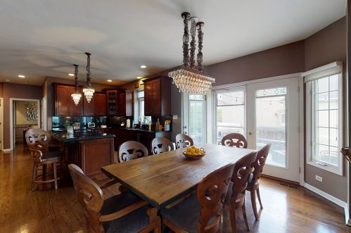 1026 Walter St, Lemont IL  60439-3975 exterior