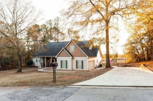 140 Pine Ridge Rd, Porterdale, GA 30016-5864
