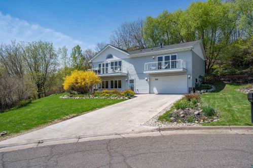 1515 42nd Ave, Duluth, MN 55804-1466