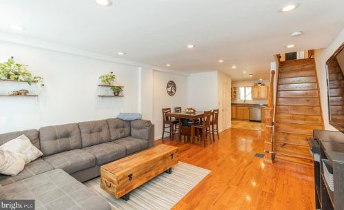 1635 Annin St, Philadelphia, PA 19146-3003