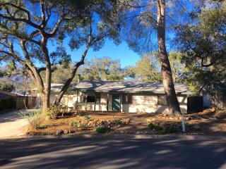 1285 Fierro Dr, Ojai, CA 93023-3439