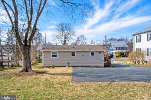 16 Willow St, Harrisonburg, VA 22802-2021