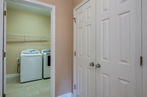 275 Lawrence Pl, Atlanta GA  30349-1068 exterior