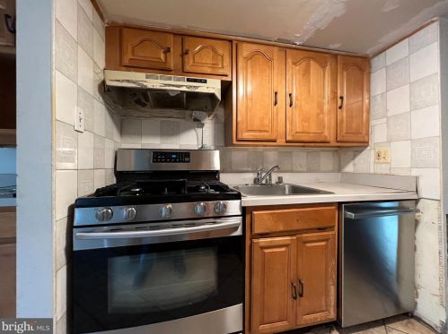 8939 Footed Rdg, Columbia MD  21045-4231 exterior