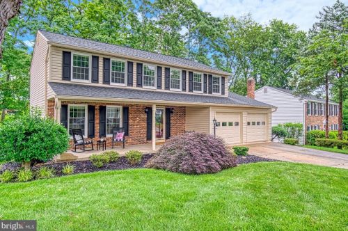 9456 Onion Patch Dr, Springfield VA  22015-4511 exterior