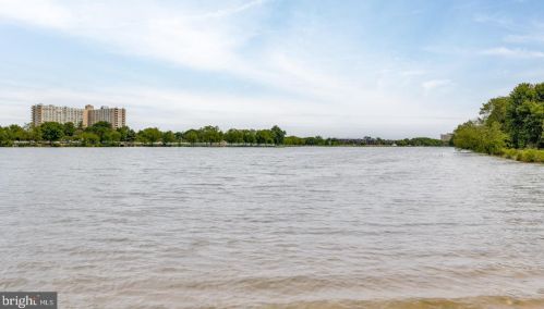 135 Haddon Ave, Camden NJ  08108-1033 exterior