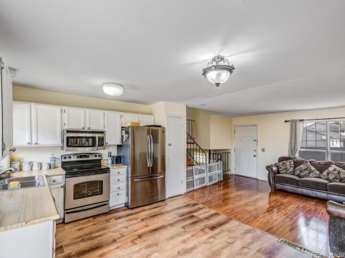 16492 Wyoming Dr, Aurora CO 80017-4159 exterior