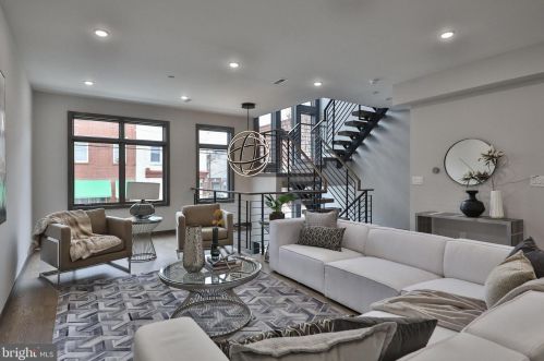 1020 Christian St, Philadelphia PA  19147-3707 exterior