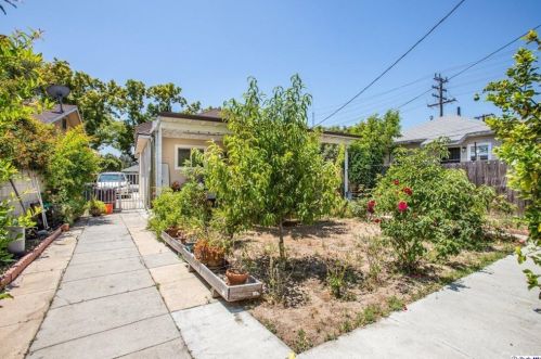 359 Garfield Ave, Glendale CA  91204-2002 exterior