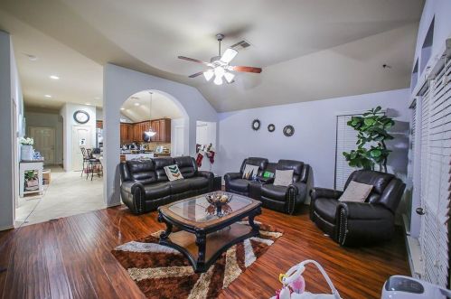 26323 Christen Canyon Ln, Richmond TX  77406-5465 exterior