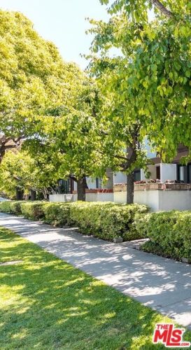 1314 17th St, Santa Monica CA  90404-1904 exterior