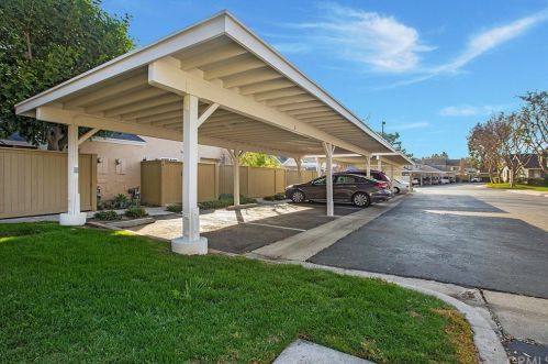 2 Fairfield, Irvine CA  92614-7427 exterior