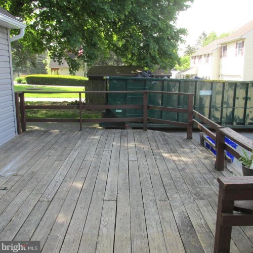 32 Newport Rd, Gap PA  17527-0097 exterior
