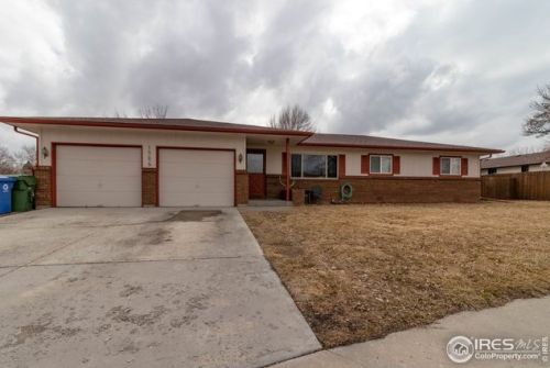 1906 10th St, Loveland, CO 80537-8016