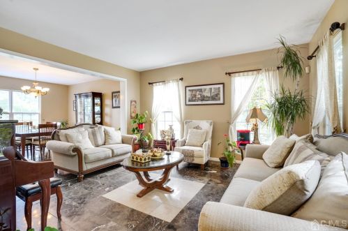 10 Crestwood St, Piscataway NJ  08854 exterior