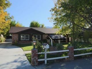 2930 Indian Creek Dr, Bishop, CA 93514-2912
