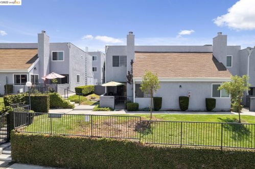 11826 Loma Dr, Whittier, CA 90604-2620