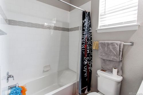 14653 Belleview Dr, Aurora CO 80015-2258 exterior