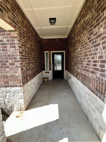 19600 Per Lange Pass, Webberville TX  78653-3364 exterior
