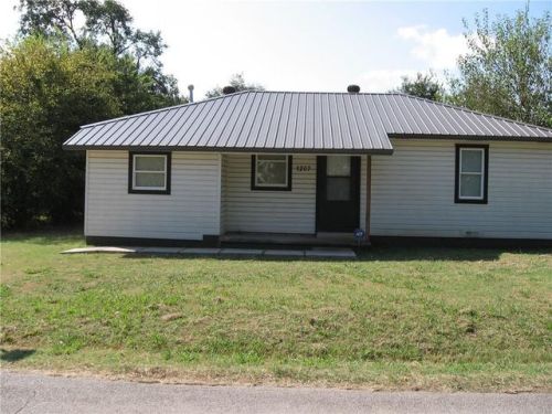 1207 Chandler St, Shawnee, OK 74801-5401