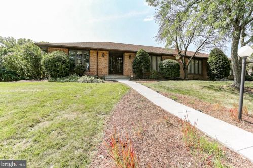 3873 Laraby Dr, Harrisburg, PA 17110-3650