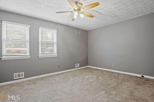 35 Carriage Trce, Stockbridge GA  30281-1328 exterior