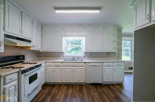 1895 Surrey Trl, Conyers, GA 30013-2212