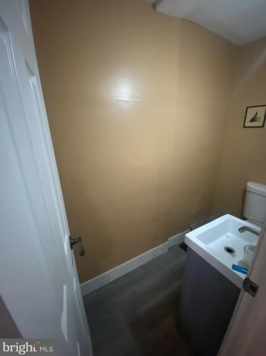 933 Cantrell St, Philadelphia, PA 19148-3117