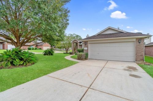 2213 Nicholas Xing, Conroe TX  77304-4982 exterior