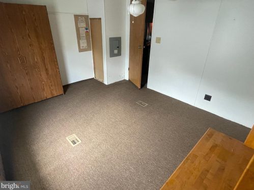 3715 Stony Brook Dr, York PA  17402-2774 exterior