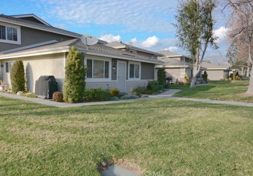 2945 Knollwood Ave, La Verne, CA 91750-3637