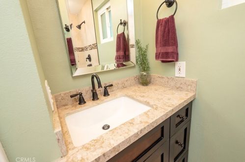 3975 Beechwood Pl, Riverside CA  92506-1160 exterior