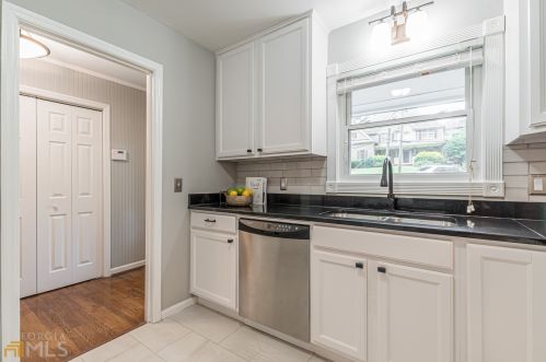 2031 Abby Ln, Atlanta GA  30345-3514 exterior