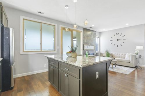 218 Summerwind Dr, Milpitas CA 95035-2416 exterior