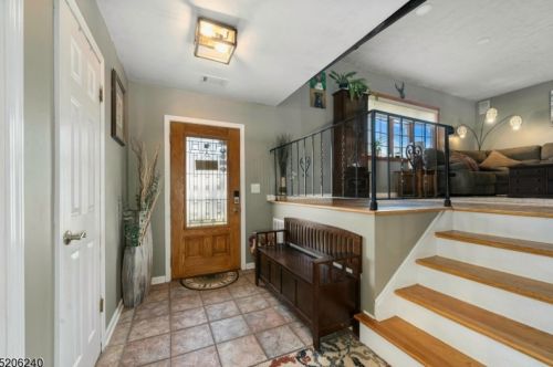 105 Carter Ter, Hackettstown NJ  07840-1002 exterior