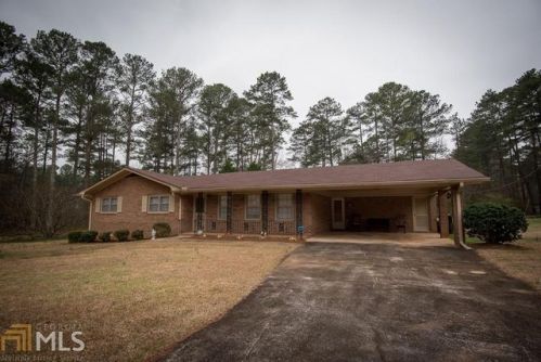 279 Swan Lake Rd, Stockbridge, GA 30281-1724