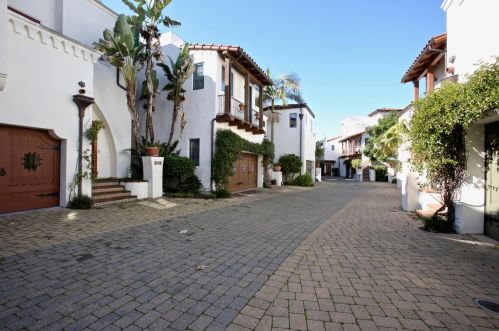 4370 Modoc Rd, Santa Barbara, CA 93110-1836
