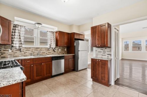 710 Jaques Ave, Rahway NJ  07065-3805 exterior