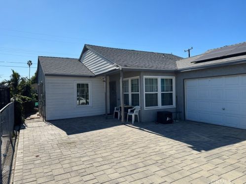 708 137th St, Compton, CA 90222-3552