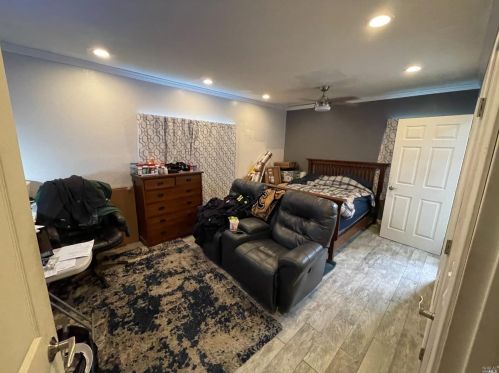 575 Stella Dr, Ukiah, CA 95482-4523