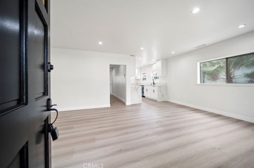 1710 Glenwood Rd, Glendale CA  91201-1812 exterior