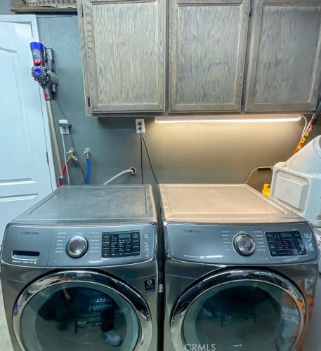 11568 Freedom Trl, Riverside CA  92503-5066 exterior