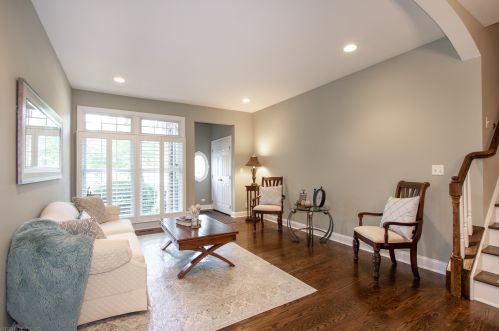 53 Crescent Ave, Palatine, IL 60067-4807
