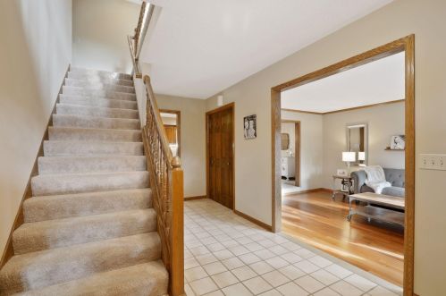 8743 Highwood Way, Saint Paul MN  55124-9456 exterior