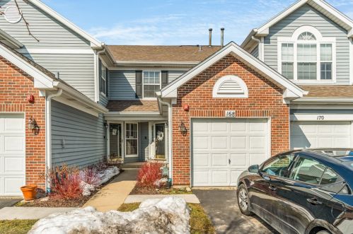 168 Bayberry Ct, Glendale Heights, IL 60139-3747