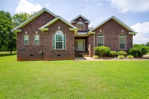 7460 Burleson Ln, Murfreesboro, TN 37129-8137
